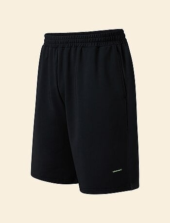 Short sportivi - (ekstract)