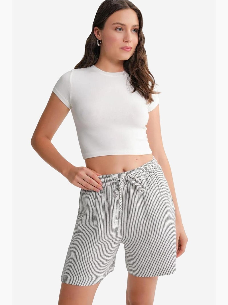 Shorts a righe a vita alta con gamba ampia mixray Nero - Kiabi