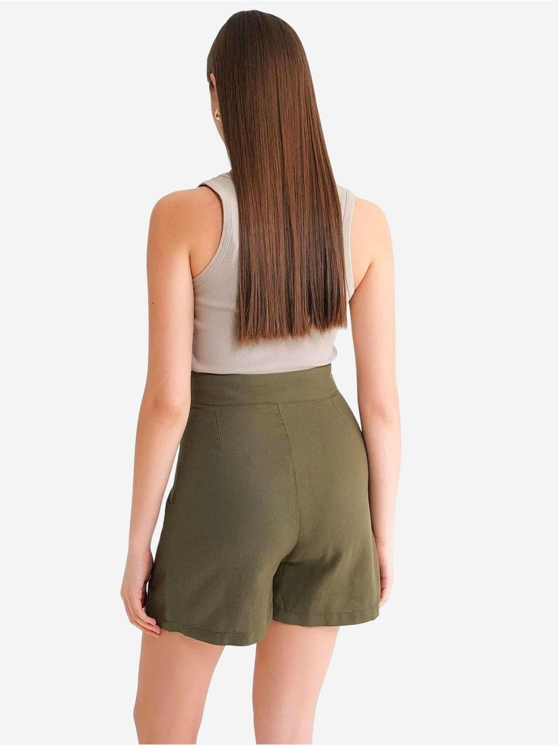 Shorts a vita alta con portafoglio sul davanti, cintura e dettaglio con spacco mixray Cachi - Kiabi