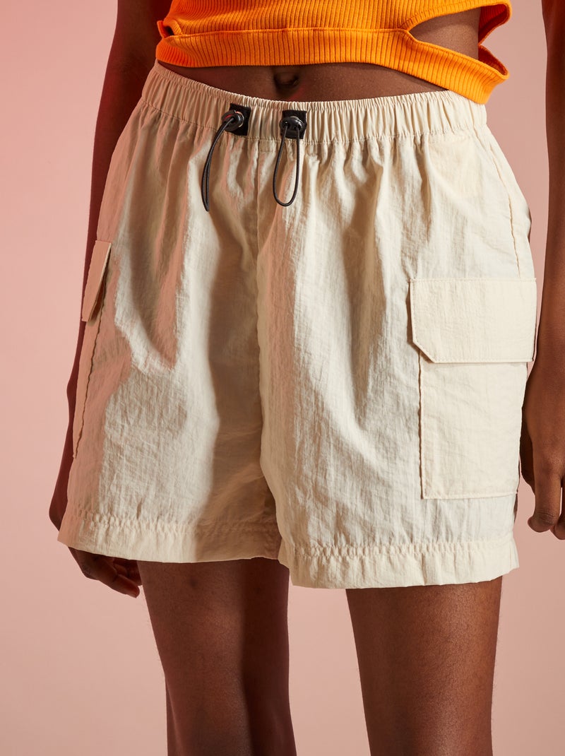 Shorts a vita alta con tasche cargo BEIGE - Kiabi
