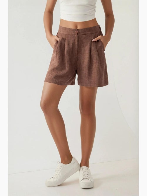 Shorts a vita alta plissettati in lyocell soft touch hiccup - Kiabi Shorts a vita alta plissettati in lyocell soft touch hiccup - Kiabi