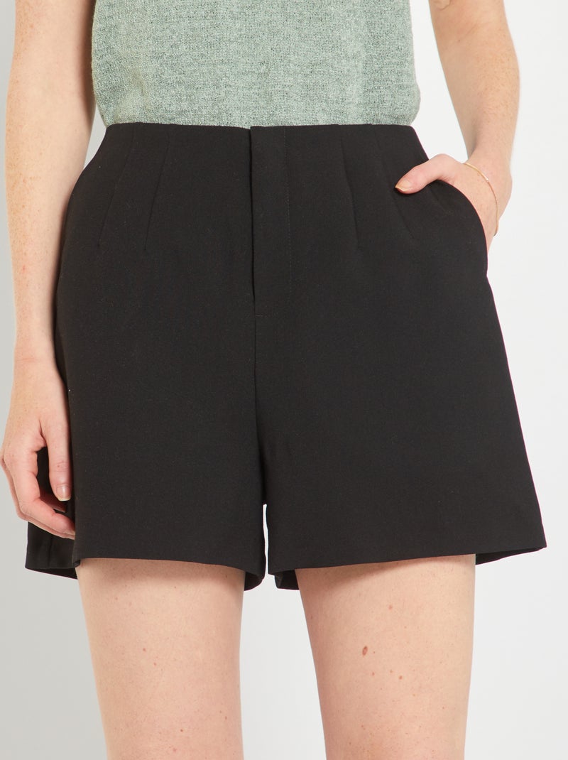 Shorts a vita alta tipo smart Nero - Kiabi