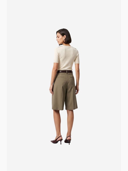 Shorts donna dal taglio sartoriale dilvin - Kiabi Shorts donna dal taglio sartoriale dilvin - Kiabi