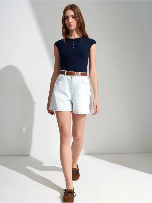 Shorts in denim a vita alta a gamba ampia dilvin - Kiabi Shorts in denim a vita alta a gamba ampia dilvin - Kiabi