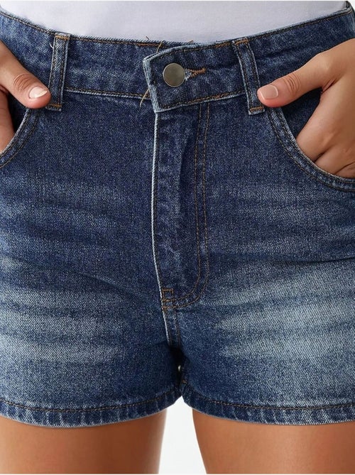 Shorts in denim destroyed a vita alta hiccup - Kiabi Shorts in denim destroyed a vita alta hiccup - Kiabi