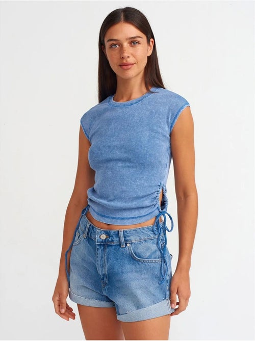 Shorts in denim di cotone a vita alta dilvin - Kiabi Shorts in denim di cotone a vita alta dilvin - Kiabi