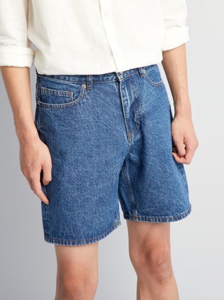 Shorts in jeans