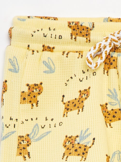 Shorts in maglia goffrata con stampa - Kiabi