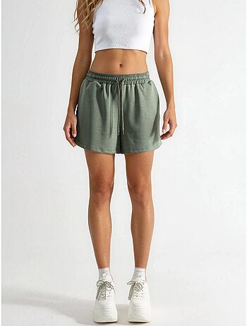 Shorts in modal con vita elastica e tasche busem