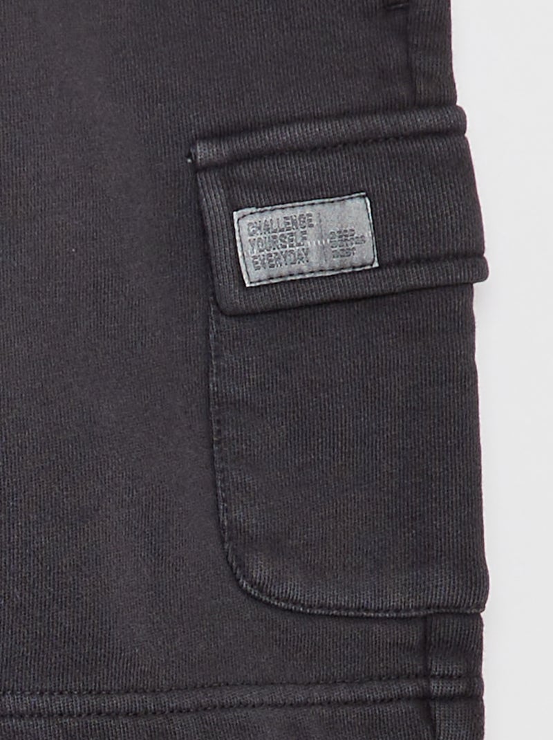 Shorts in tessuto felpato leggero con tasche con patta NERO - Kiabi