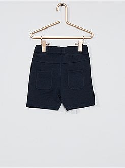 Shorts in tessuto felpato stampa 'ananas' in rilievo - Kiabi