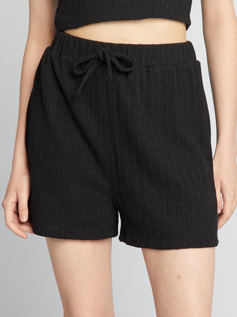 Shorts in tessuto traforato nero - Kiabi