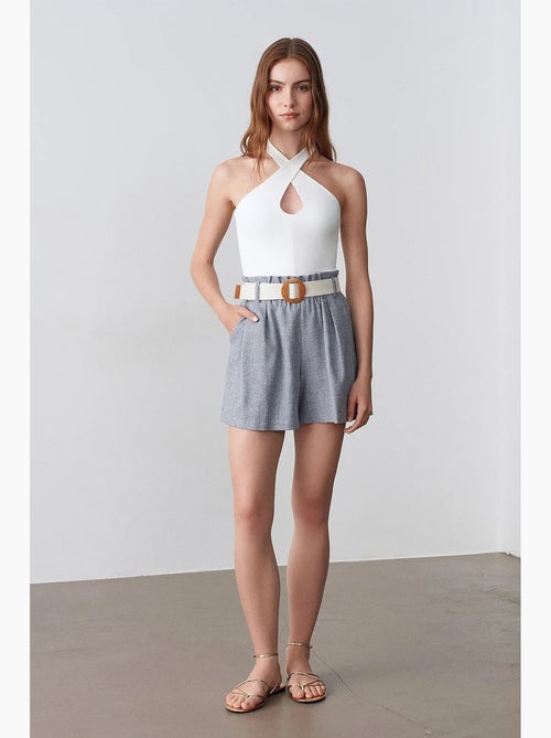 Shorts sartoriali a gamba ampia a vita alta dilvin - Kiabi Shorts sartoriali a gamba ampia a vita alta dilvin - Kiabi