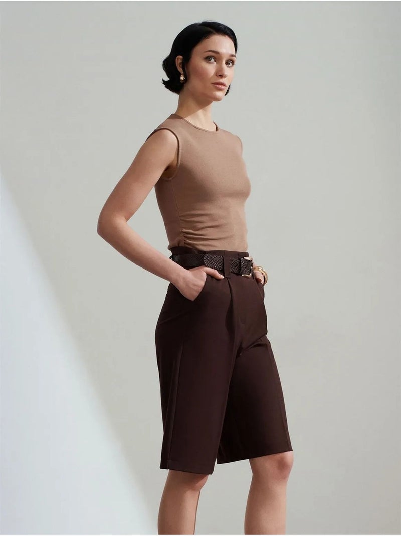 Shorts sartoriali a gamba ampia con cintura e vita alta dilvin Marrone cioccolato - Kiabi