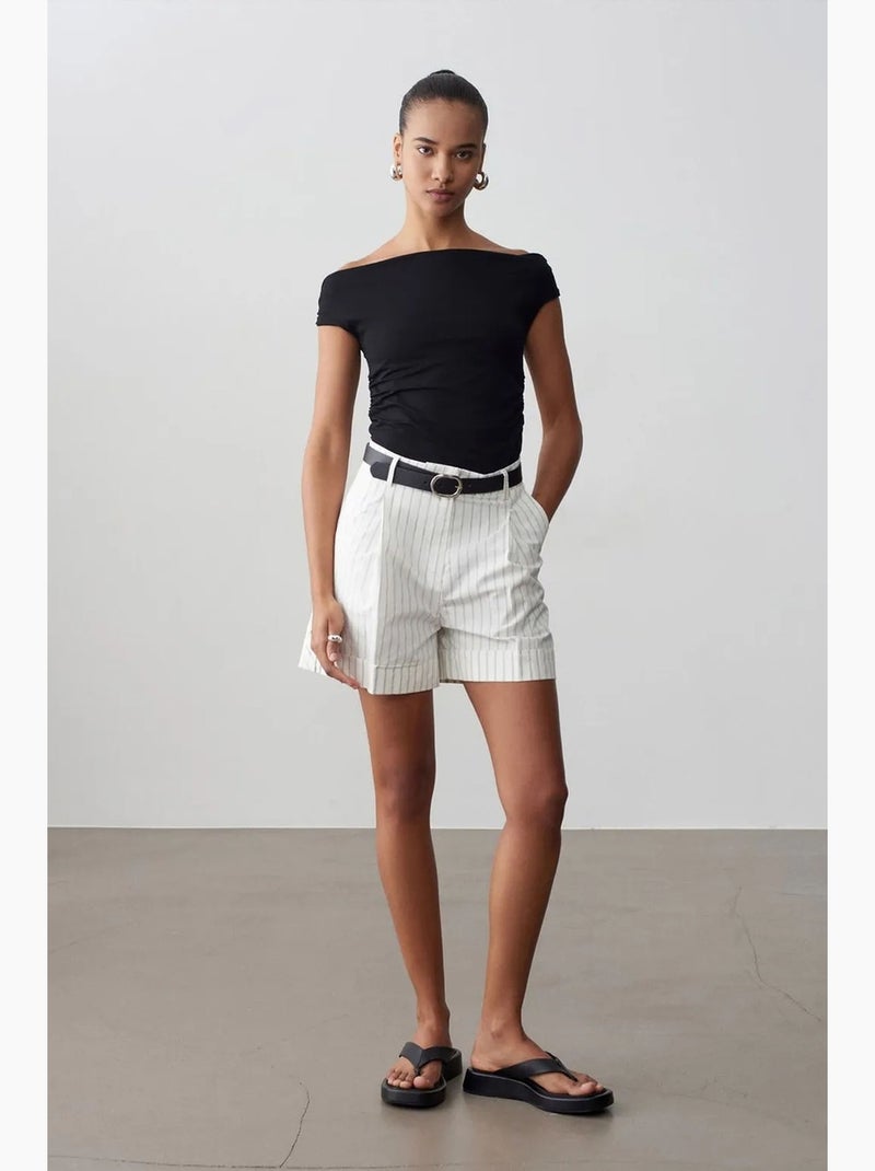 Shorts sartoriali a righe a vita alta con cintura dilvin Bianco sporco - Kiabi