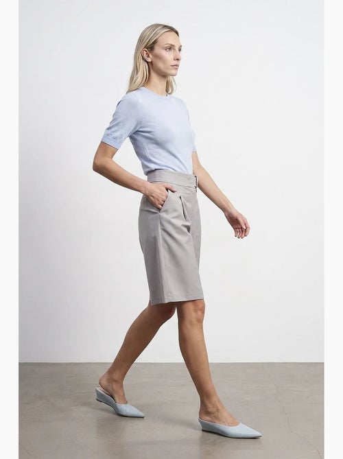 Shorts sartoriali a vita alta a gamba larga con cintura dilvin - Kiabi Shorts sartoriali a vita alta a gamba larga con cintura dilvin - Kiabi