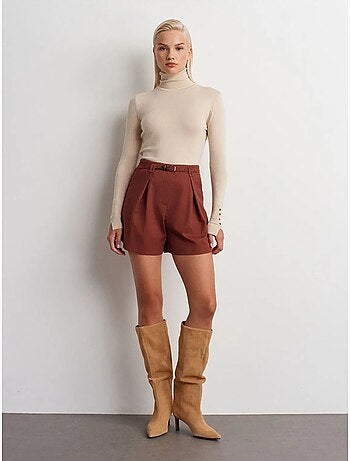 Shorts sartoriali a vita alta con cintura dilvin