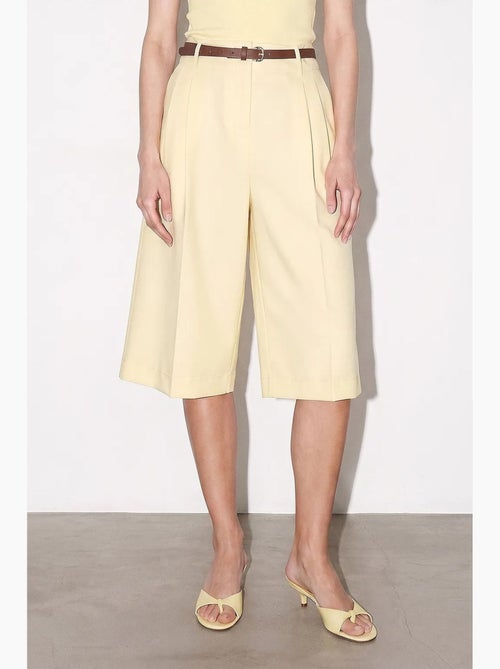 Shorts sartoriali a vita alta con cintura e gamba ampia dilvin - Kiabi Shorts sartoriali a vita alta con cintura e gamba ampia dilvin - Kiabi