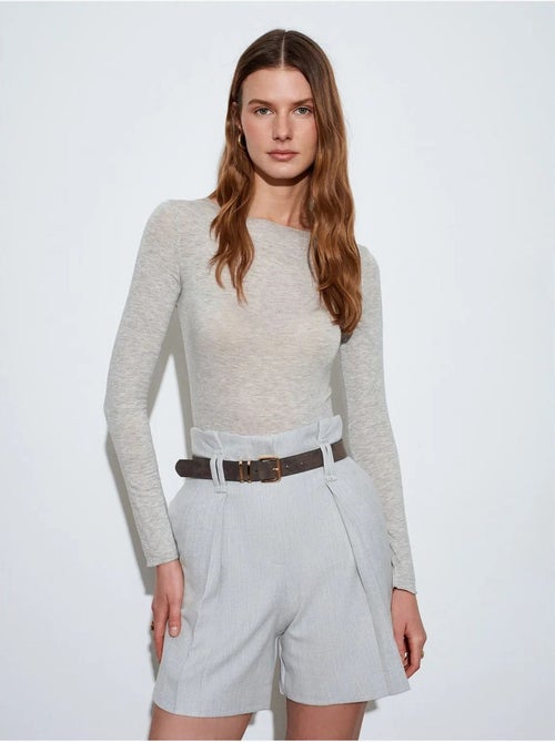 Shorts sartoriali a vita alta con cintura - Kiabi Shorts sartoriali a vita alta con cintura - Kiabi