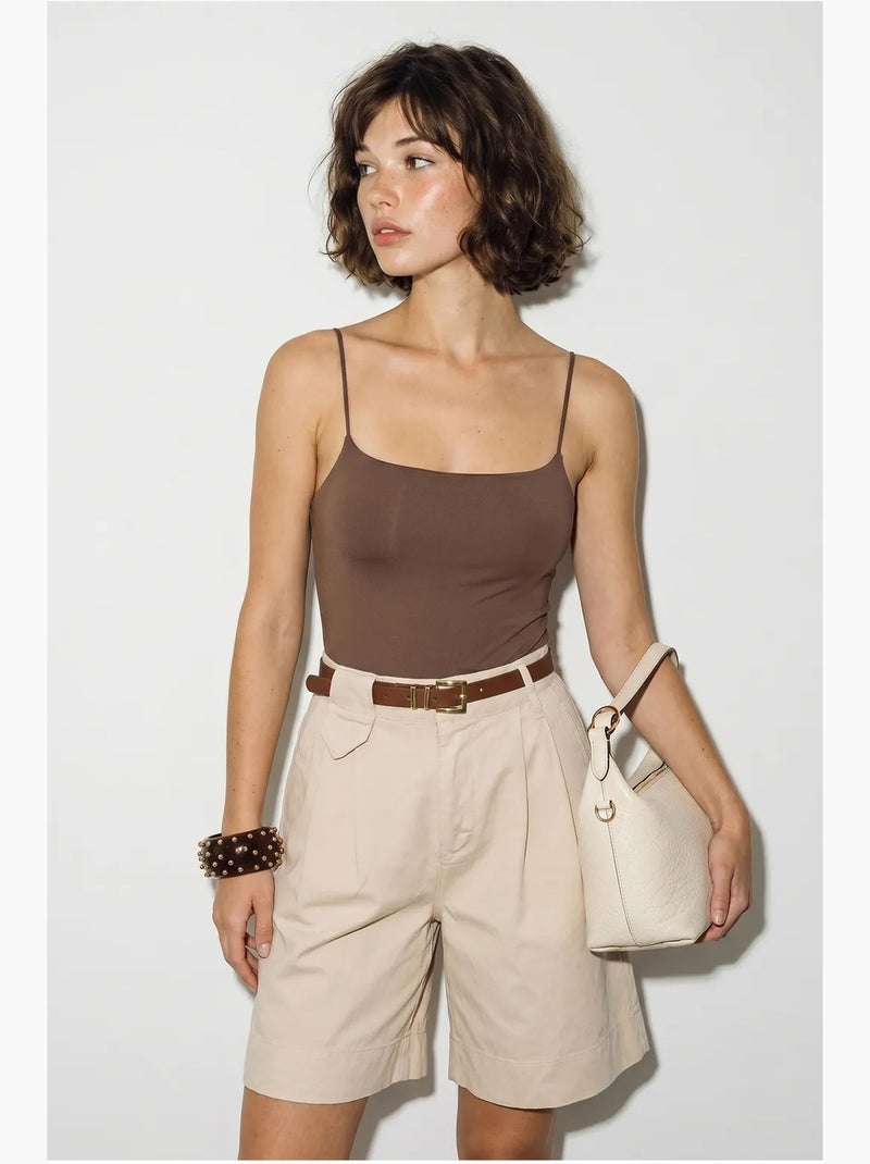 Shorts sartoriali a vita alta con cintura lucci Beige argilla - Kiabi