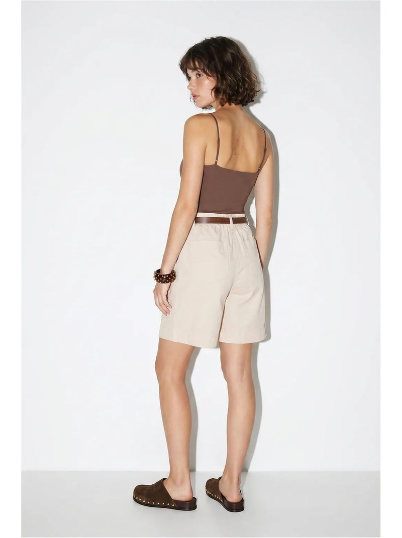Shorts sartoriali a vita alta con cintura lucci Beige argilla - Kiabi