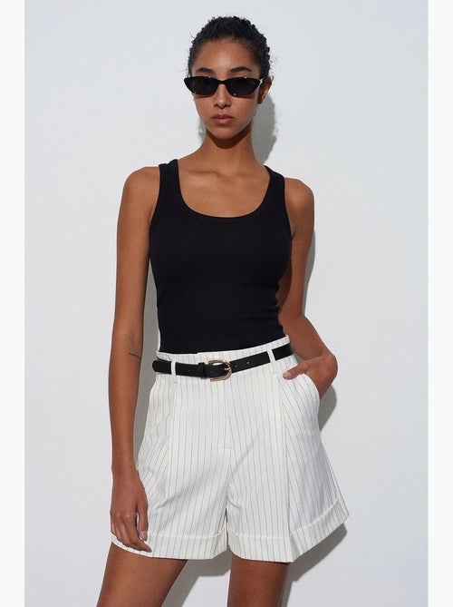 Shorts sartoriali in crêpe a righe a vita alta dilvin - Kiabi