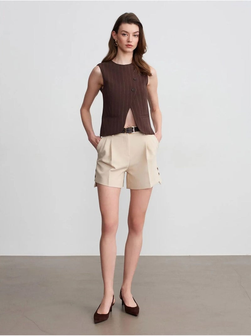 Shorts sartoriali in crêpe a vita alta con cintura Sabbia - Kiabi