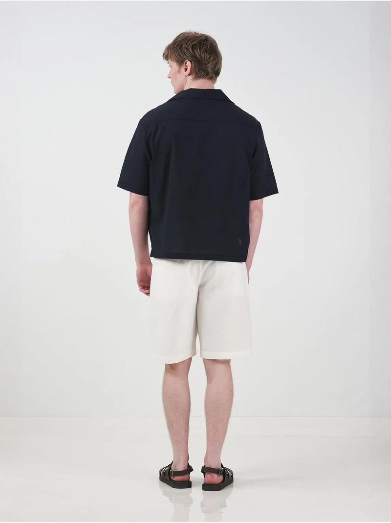 Shorts sartoriali in tessuto a vita media con vestibilità rilassata giesto Bianco - Kiabi