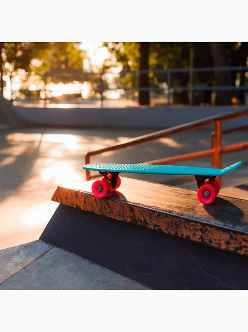 Skateboard con ruote in pvc, 55 cm - blu - Kiabi Skateboard con ruote in pvc, 55 cm - blu - Kiabi