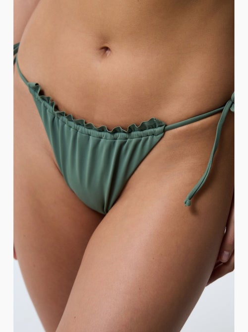 Slip bikini a vita bassa con laccetti super frill penti - Kiabi Slip bikini a vita bassa con laccetti super frill penti - Kiabi