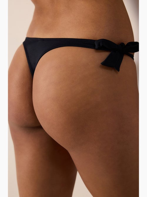 Slip bikini basic con laccetti penti - Kiabi Slip bikini basic con laccetti penti - Kiabi