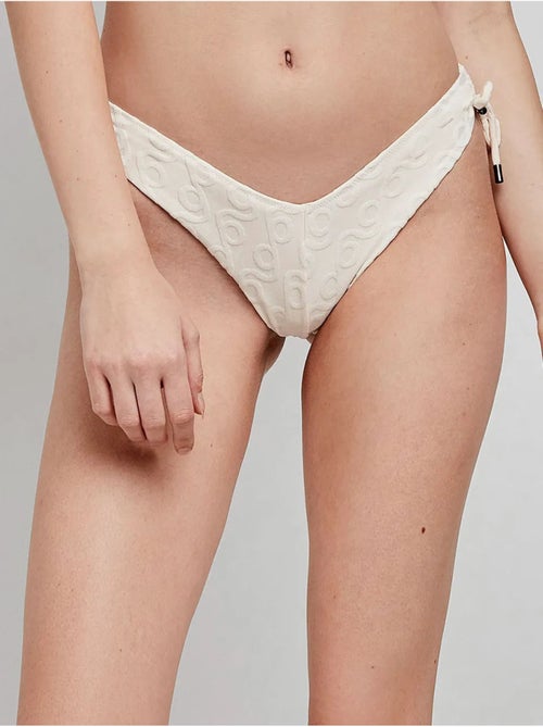Slip bikini brasiliano taglio a v - Kiabi Slip bikini brasiliano taglio a v - Kiabi