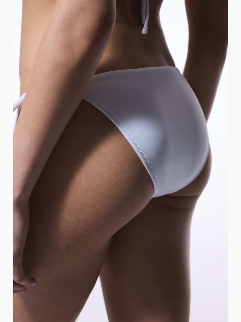 Slip bikini donna ricamato penti Bianco - Kiabi