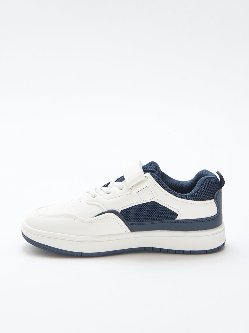 Sneaker basse con strappo a contrasto bicolore Blu - Kiabi