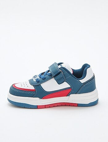 Sneaker basse con velcro