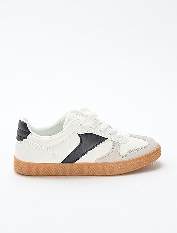 Sneaker basse in suede con inserto a contrasto