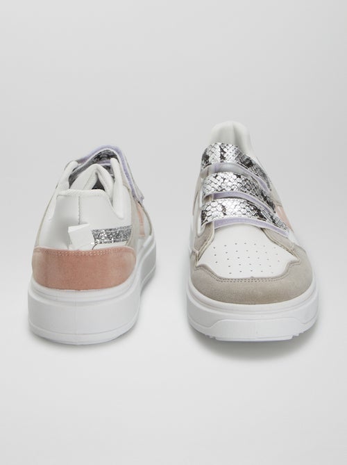 Sneaker con strappi e suola spessa - Kiabi