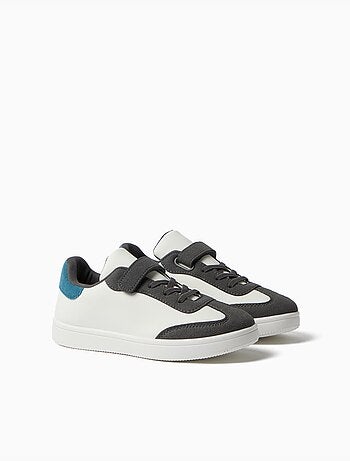 Sneakers a contrasto, mo fashion