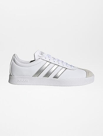 Sneakers 'adidas' con finto camoscio