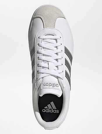 Sneakers 'adidas' con finto camoscio