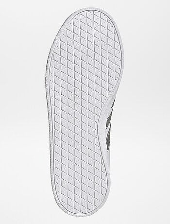 Sneakers 'adidas' con finto camoscio