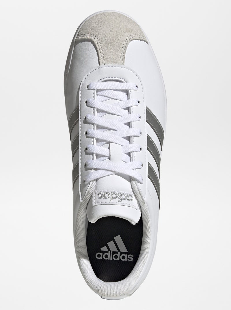 Sneakers 'adidas' con finto camoscio BIANCO Donna Kiabi