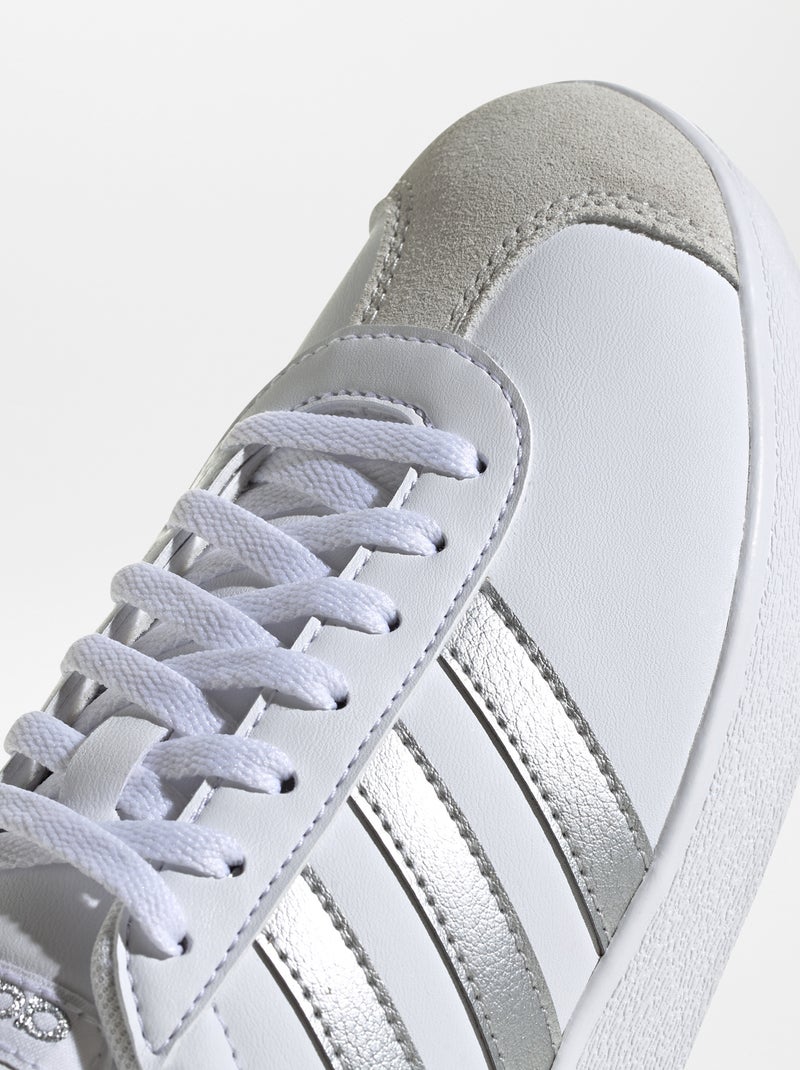 Sneakers 'adidas' con finto camoscio BIANCO - Kiabi
