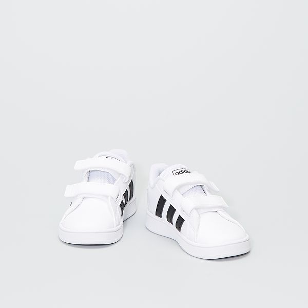 adidas con strappo