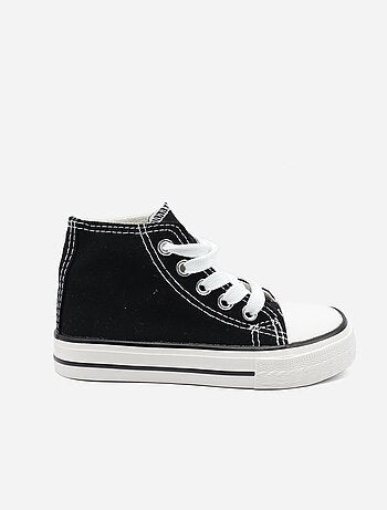 Sneakers alte con lacci