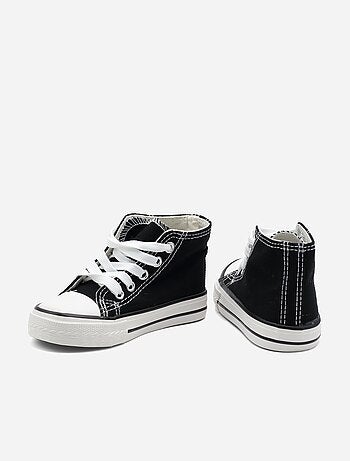 Sneakers alte con lacci
