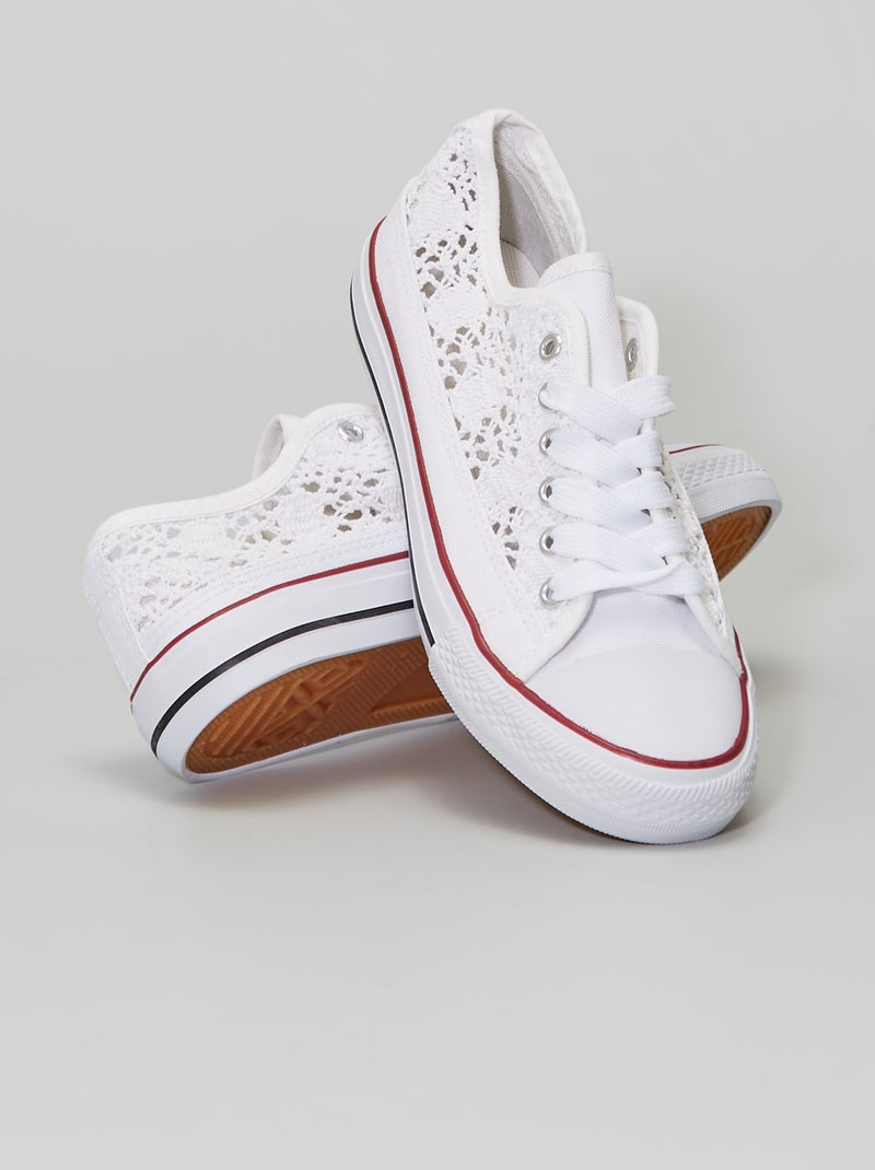 Sneakers base 'ricamo a punto inglese' bianco - Kiabi