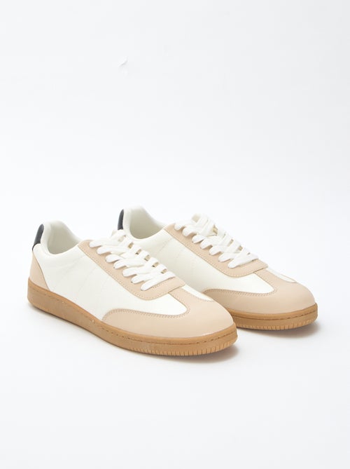 Sneakers basse bicolore con lacci - Kiabi