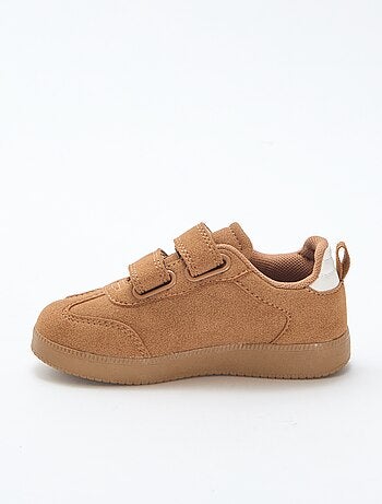 Sneakers basse con apertura a 2 strappi