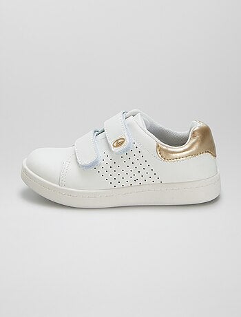 Sneakers basse con apertura a strappo